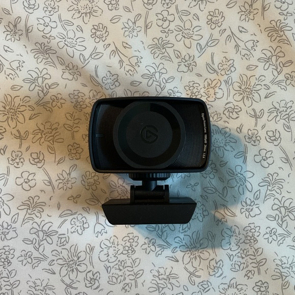 Elgato Facecam Full HD 1080 Webcam for Video Conferencing, Gaming, and Streaming - Picture 2 of 2
